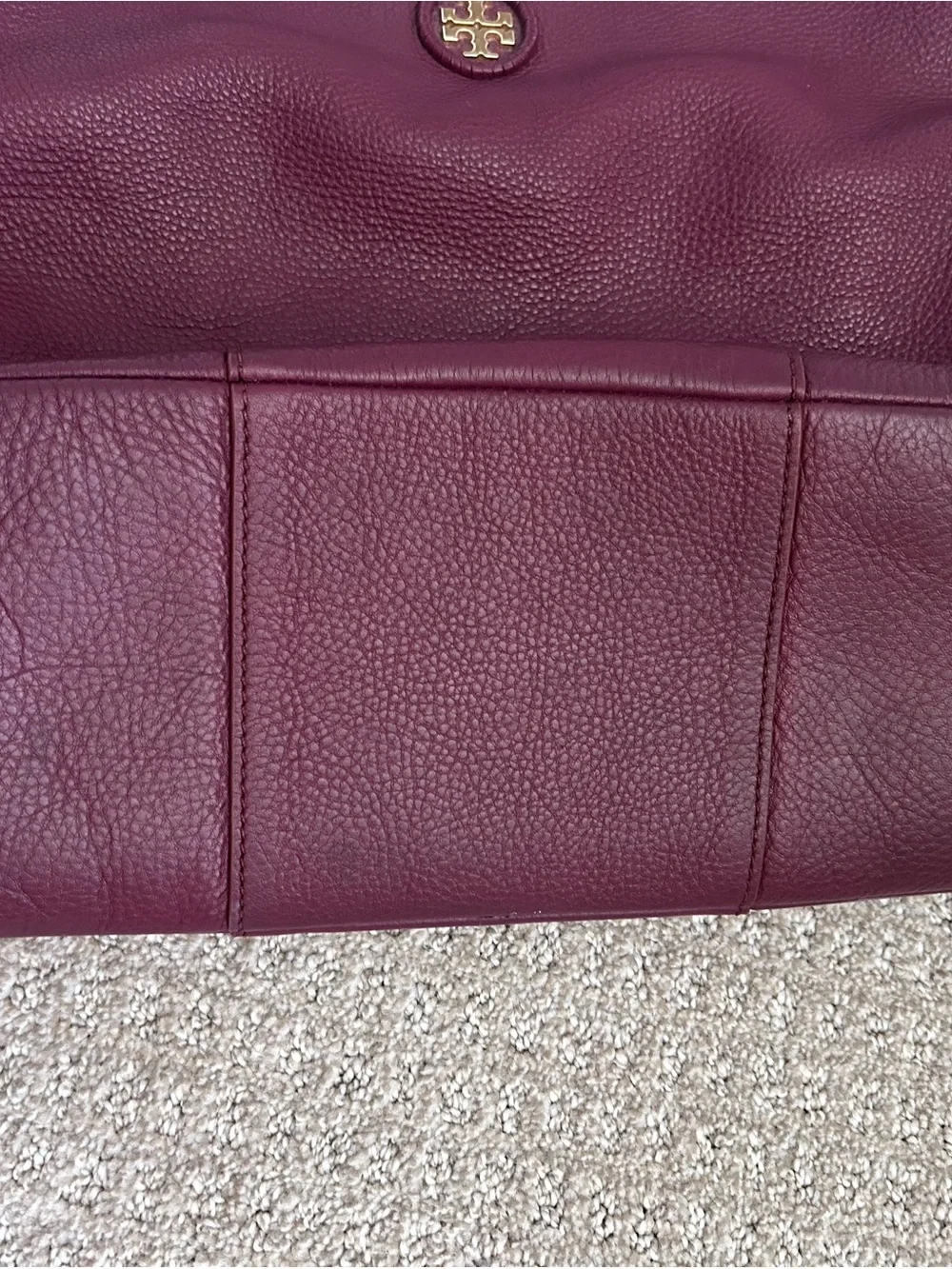Tory Burch Hobo Shoulder Handbag Gold Detail burgundy